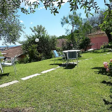 Sleeps 4 Pool Air Con Wifi * Chiavari