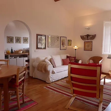 Sleeps 4 Pool Air Con Wifi Lägenhet *