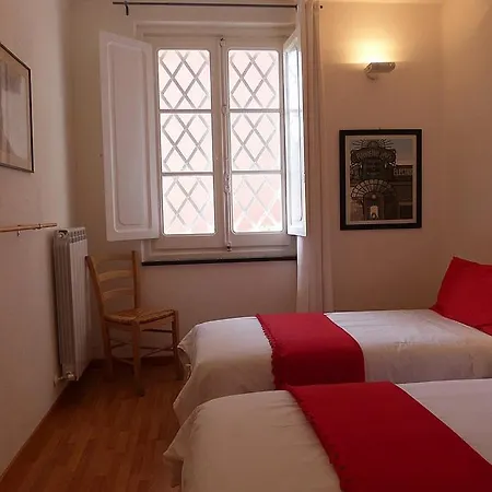 Sleeps 4 Pool Air Con Wifi קיאברי