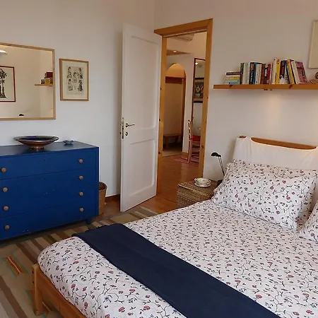Sleeps 4 Pool Air Con Wifi